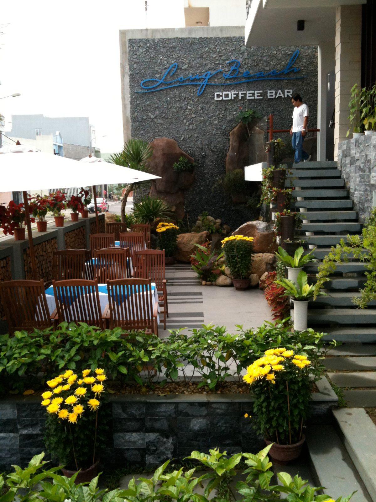 A beachfront bar along the coast in Da Nang