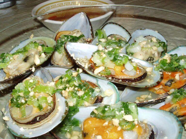 Vietnamese-style steamed shellfish, a seafood preparation style common in Con Dao